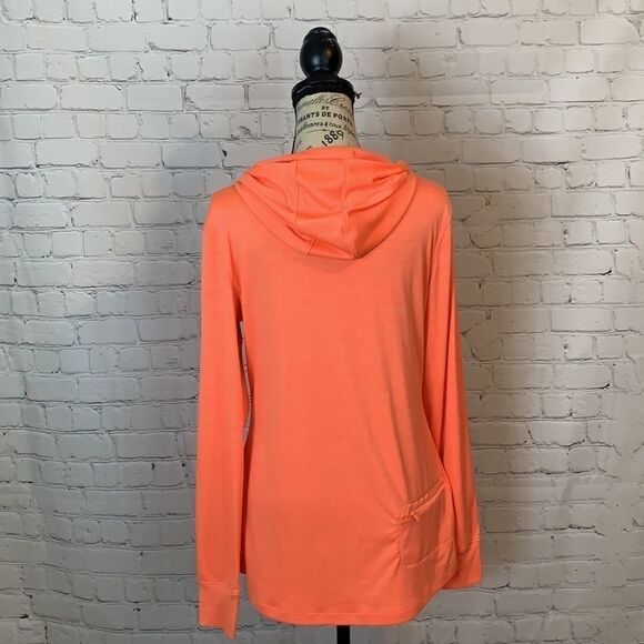 Old Navy Active Pullover size medium - Picture 5 of 9